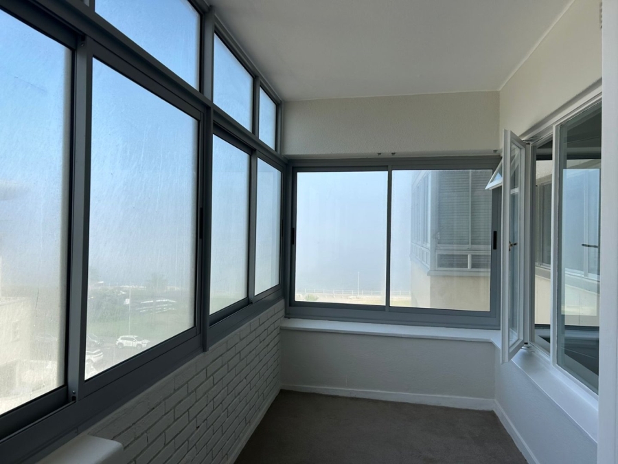 To Let 1 Bedroom Property for Rent in Mouille Point Western Cape